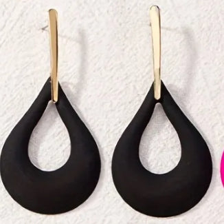 Exaggerated Water Drops